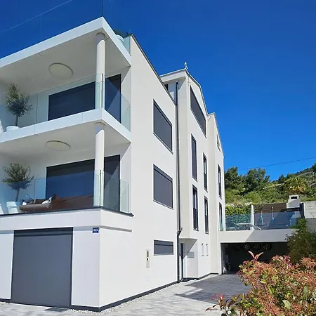 Stylish Studio In - Idyllic Retreat - Studio-06 Komarna